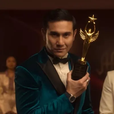 Ernest Prakasa Kembali ke Kursi Sutradara di Film 'LUPA DARATAN', Kolaborasi Perdana dengan Vino G. Bastian