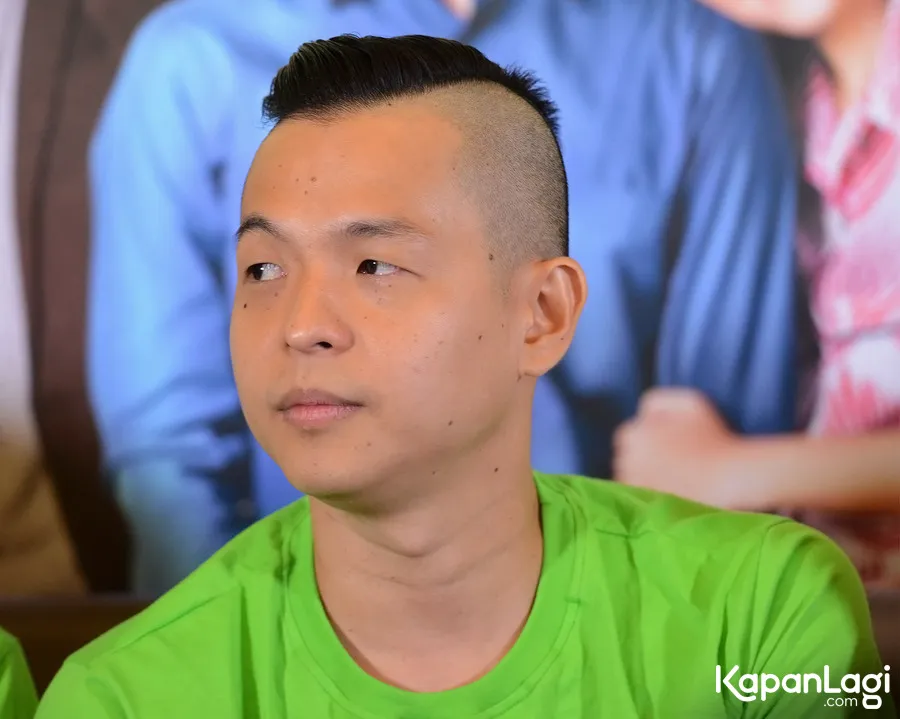Ernest sering bertanya pada Radit © KapanLagi.com®/Bambang E Ros