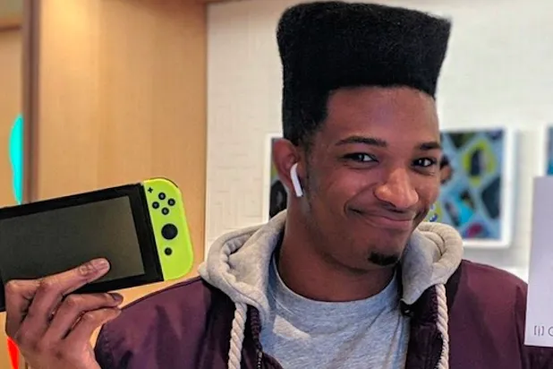 Etika © Youtube