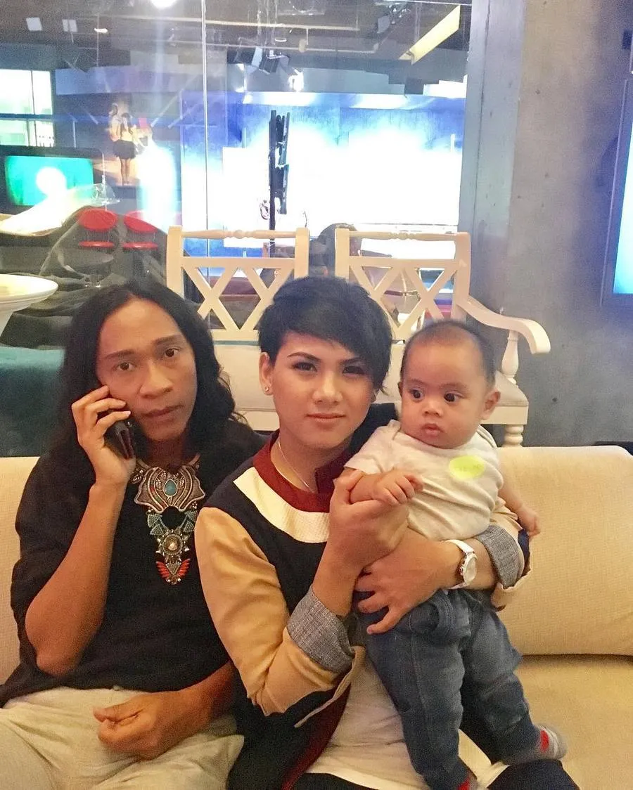 Aming dan Evelyn sedang program bikin anak © instagram.com/ev0124