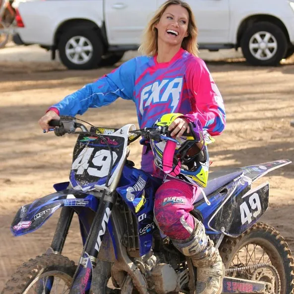 Inilah sosok Olivia, stuntwoman yang terluka di lokasi syuting © instagram.com/olivia_stunts