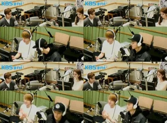 Suho, Chen, dan Baekhyun saat menjadi bintang tamu dalam KBS Cool FM Yoo In Na Volume Up. ©allkpop.com