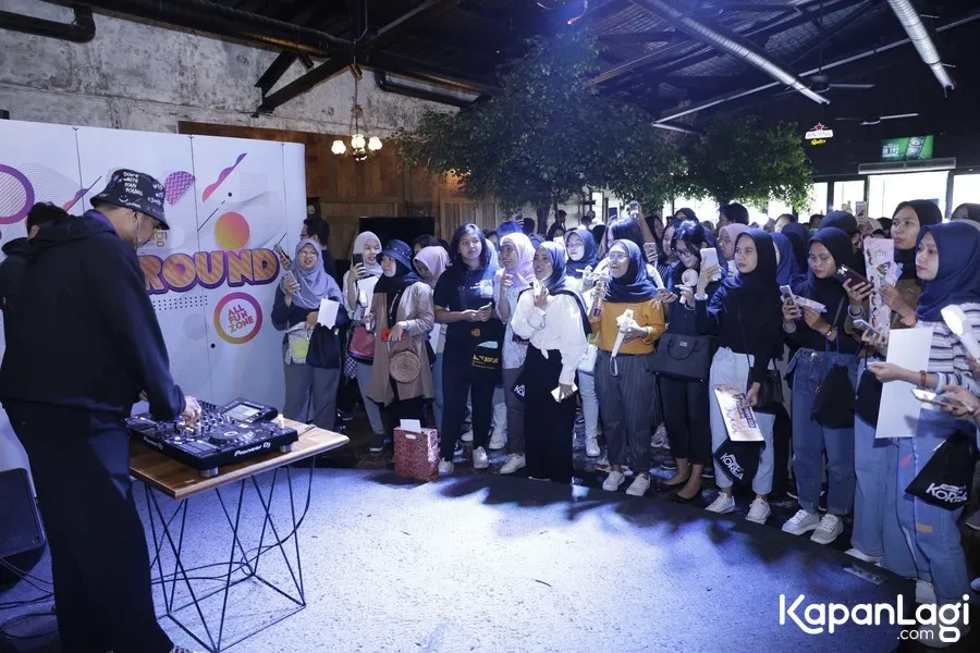 Ditutup dengan Karaoke Bareng Friday Noraebang