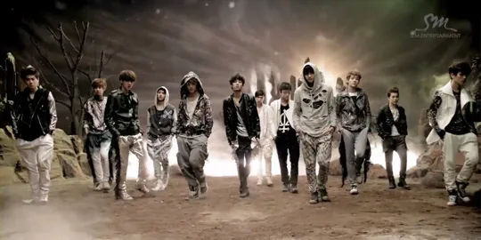 EXO- K dan EXO-M (doc. SM Entertainment)