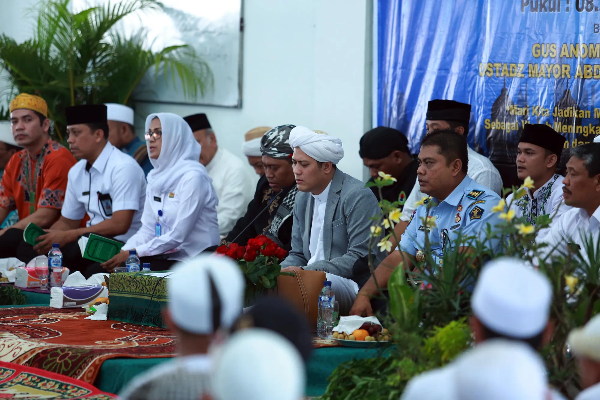 Gus Anom adakan pengajian di dalam rutan © KapanLagi.com®/Sahal Fadhli