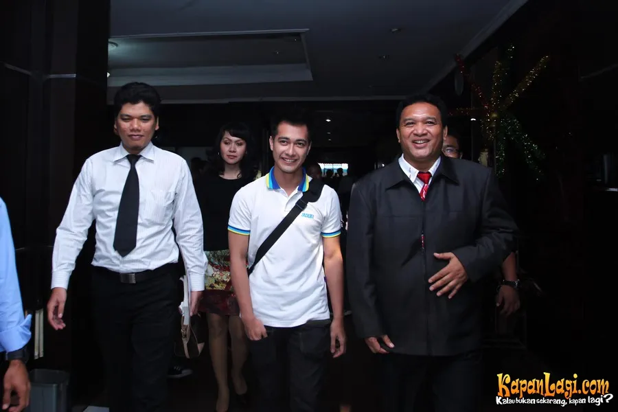 Eza Gionino menyesal tidak bisa bertemu Ardina Rasti di Polres.