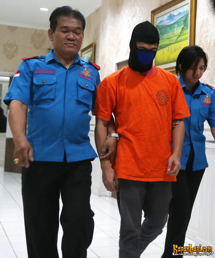 Seperti ini penampakan Eza saat diringkus kepolisian ©Budy Santoso