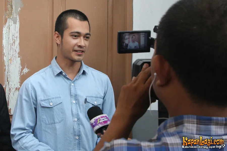 Eza Gionino diputuskan harus menjalani rehabilitasi 4 bulan. ©KapanLagi.com/Budy Santoso