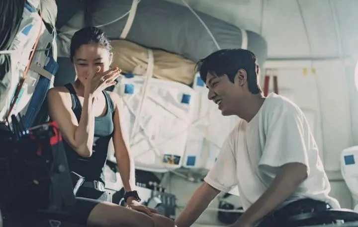 Sinopsis Drama Korea 'ASK THE STARS' / Credit Foto: soompi