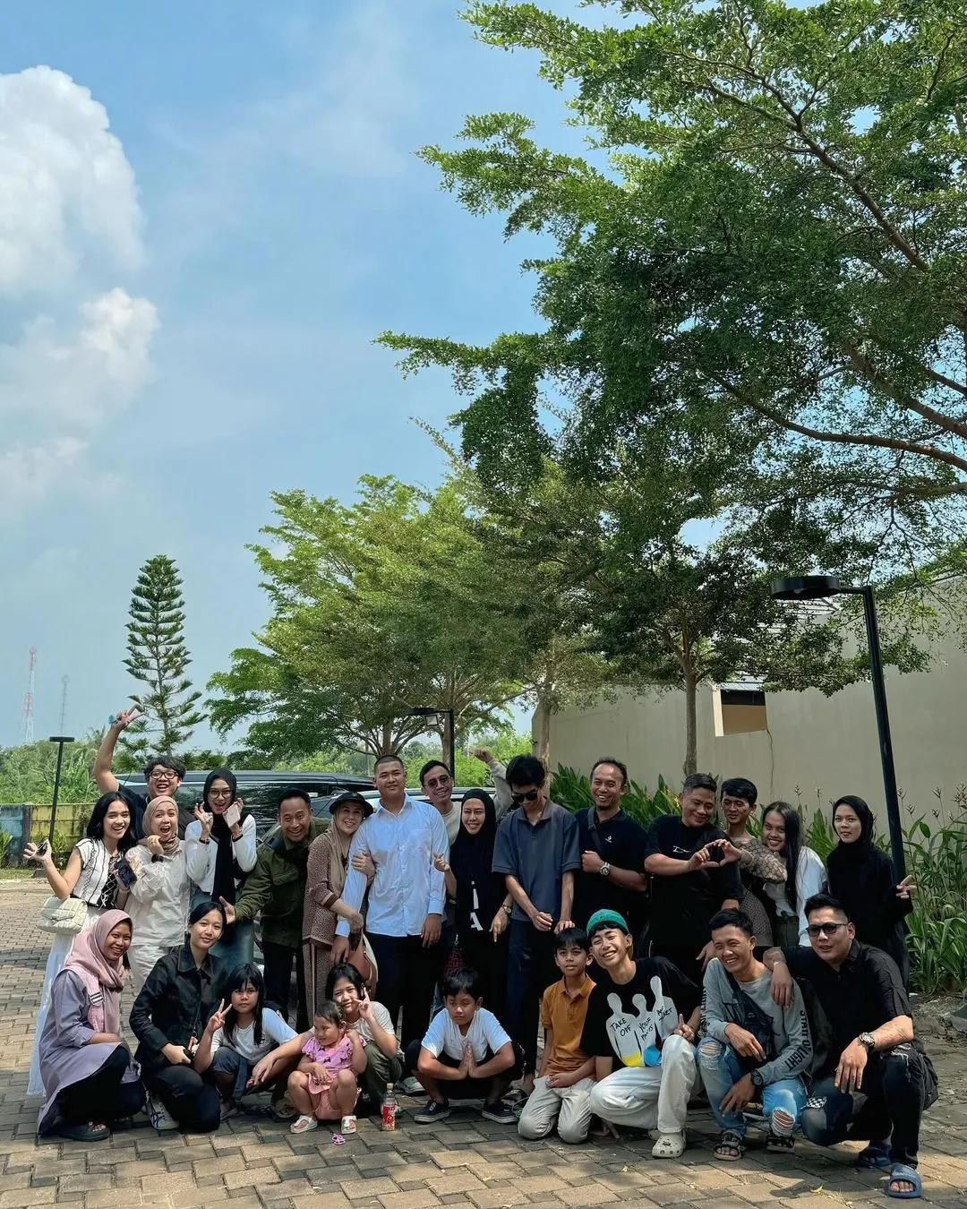 Potret Terbaru Fabian Anak Denny Cagur Kini Berambut Plontos (Credit: Instagram/shantydenny)