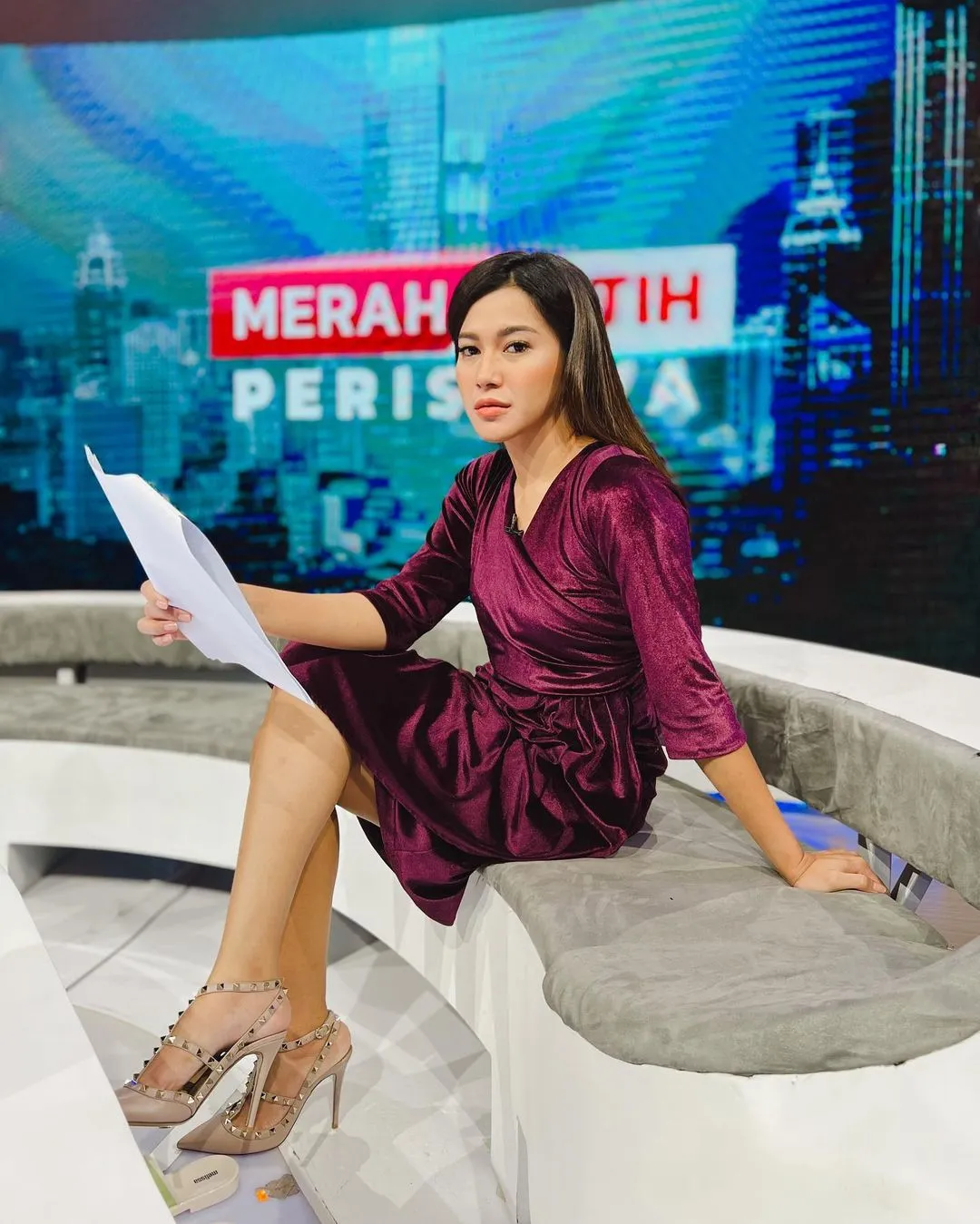 Nama Dita makin dikenal pada 2019 usai membintangi situasi komedi (sitkom) Malam Malam di NET bersama Surya Insomnia dan Tora Sudiro. 