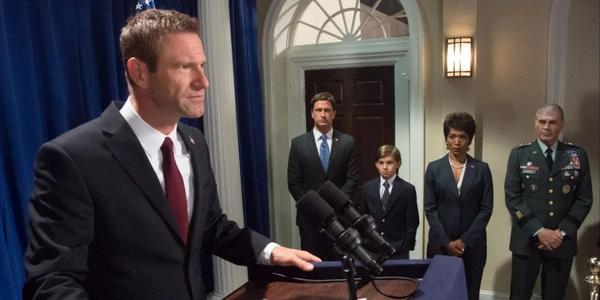 Aaron Eckhart dalam Film OLYMPUS HAS FALLEN (Credit: imdb.com/title/tt2302755)