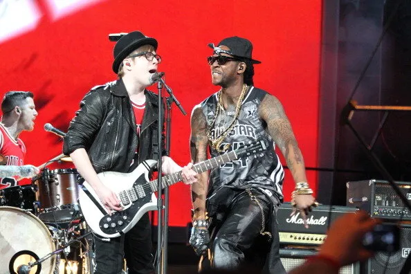 Sangat mungkin, kolaborasi mereka berbeda genre @www.missinfo.tv