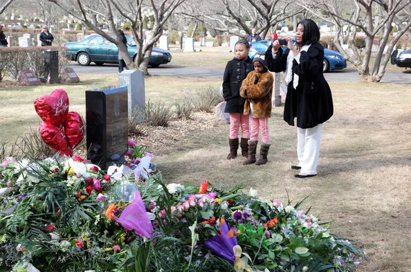 Tempat peristirahatan terakhir Whitney. @zimbio.com