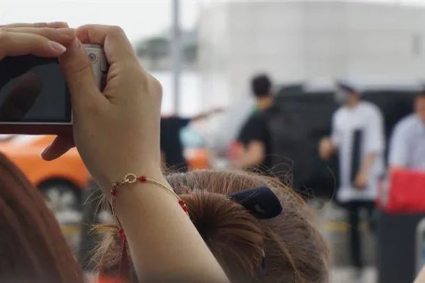 Penghasilan fansite idol K-Pop yang bisa mencapai jutaan. © news.nate.com