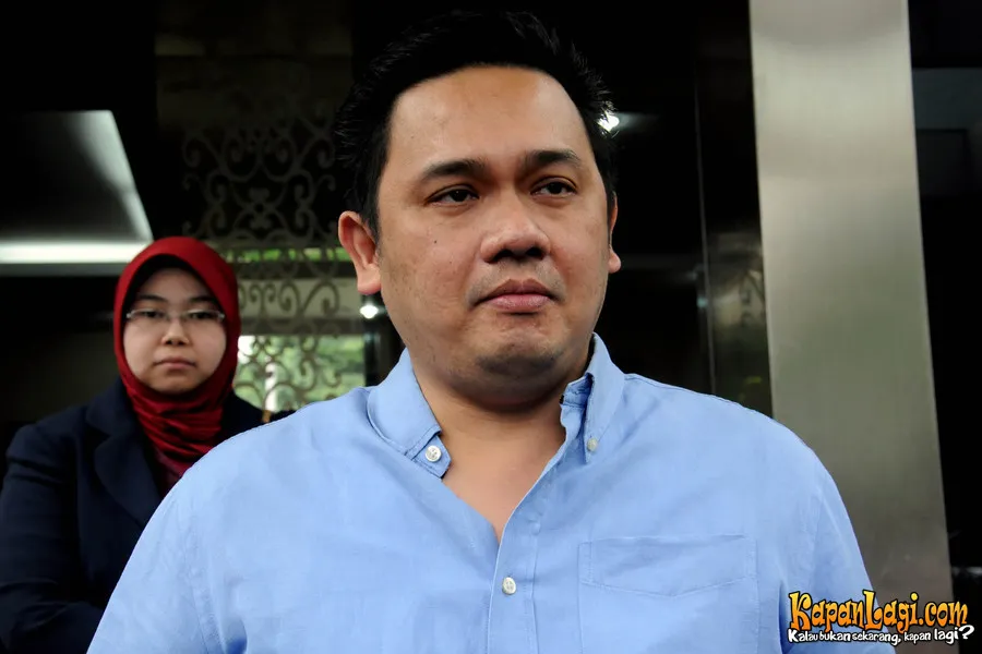 Farhat Abbas dijadikan tersangka dalam kasus pencemaran nama baik Ahmad Dhani.