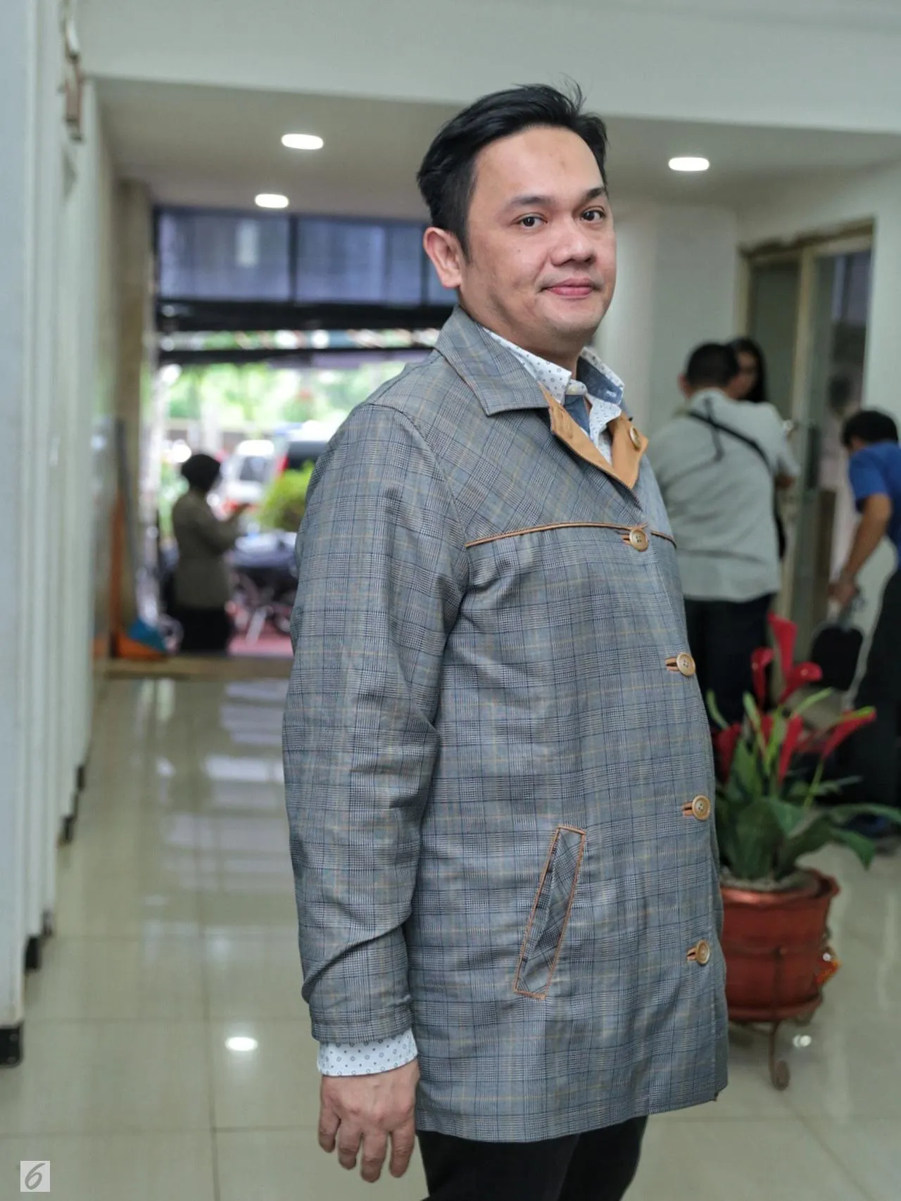 Farhat Abbas beri tips cara berhemat. (Credit: Bintang.com/Adrian Putra)
