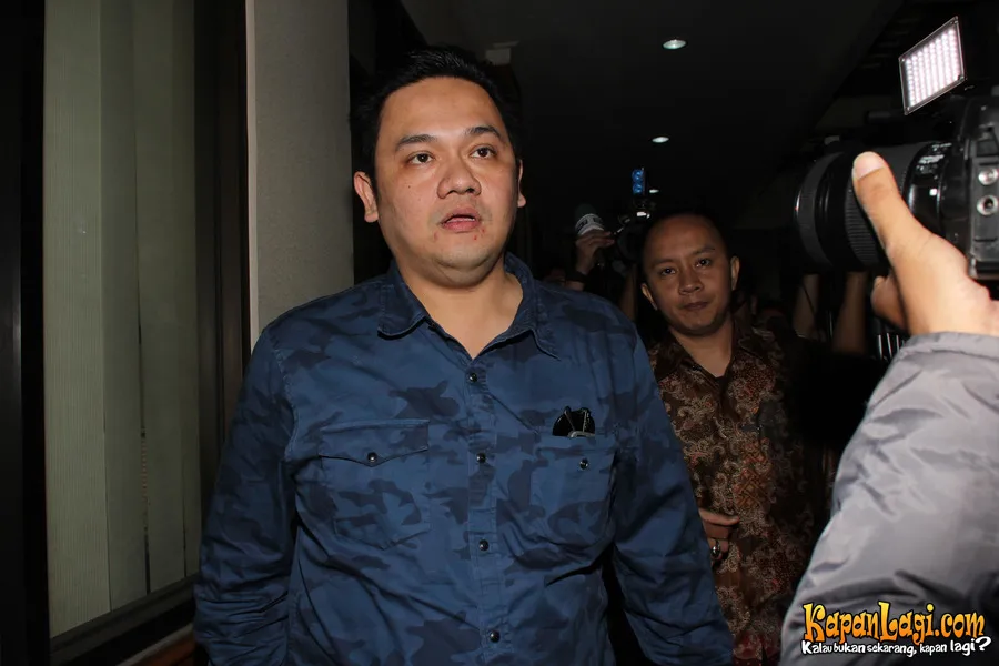 Nia tetap tagih janji Farhat untuk memberi nafkah 100 juta per bulan. @KapanLagi.com®/Budy Santoso