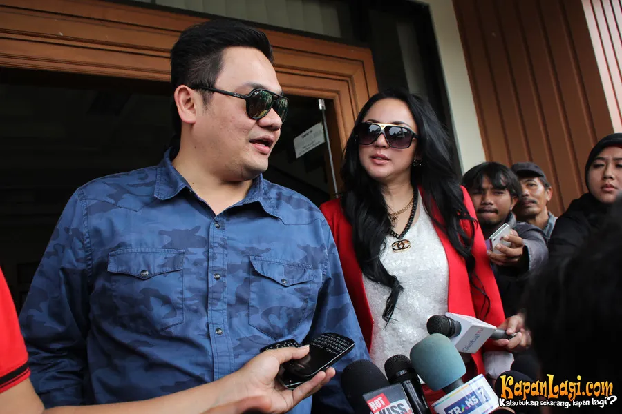 Suami Regina laporkan Farhat ke Polda Metro Jaya. @KapanLagi.com®/Budy Santoso