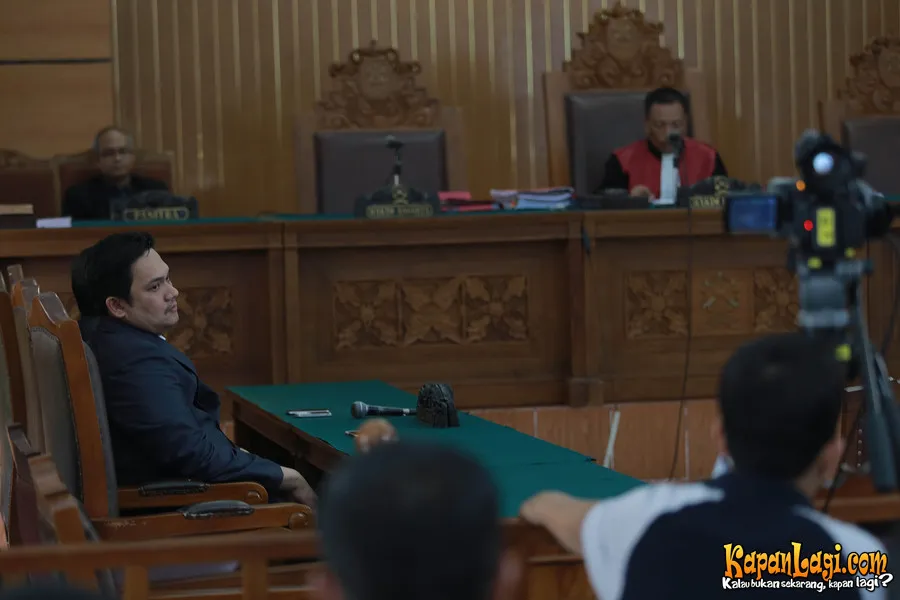 Pihak Farhat Abbas menilai, jaksa penuntut umum tak teliti sehingga dakwaan gugur. ©KapanLagi.com/Budy Santoso
