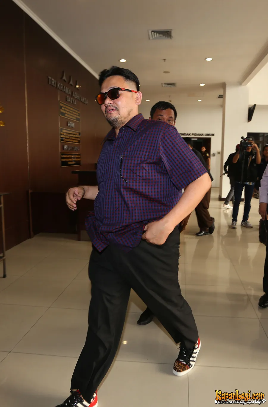 Farhat membela diri dari gugatan pencemaran nama baik yang dilaporkan Dhani. ©KapanLagi.com/Budy Santoso