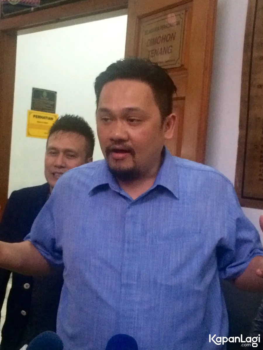 Ahli bahasa ringankan posisi Farhat Abbas/©KapanLagi.com®/Sahal Fadhli