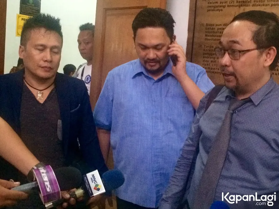 Farhat ingin kasusnya versus Dhani segera selesai/©KapanLagi.com®/Sahal Fadhli