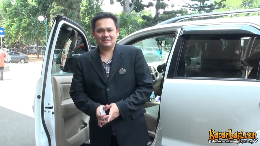 Farhat Abbas disebut telah menandatangani surat yang bakal menyerahkan rumah di Kemang untuk Nia Daniati.