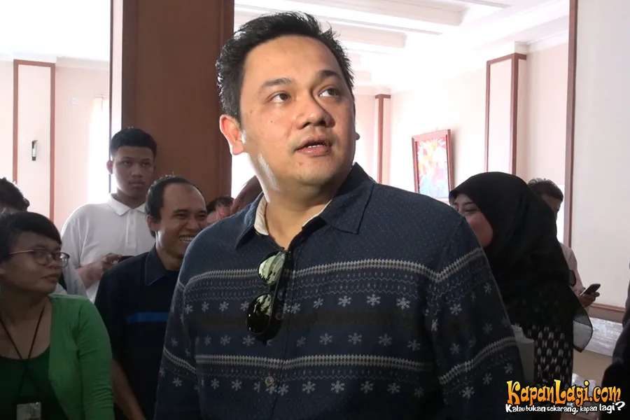 Farhat Abbas minta Habibie untuk nikah lagi. ©KapanLagi.com®