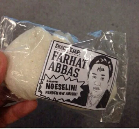 Kerupuk bernama Farhat Abbas / © Twitter