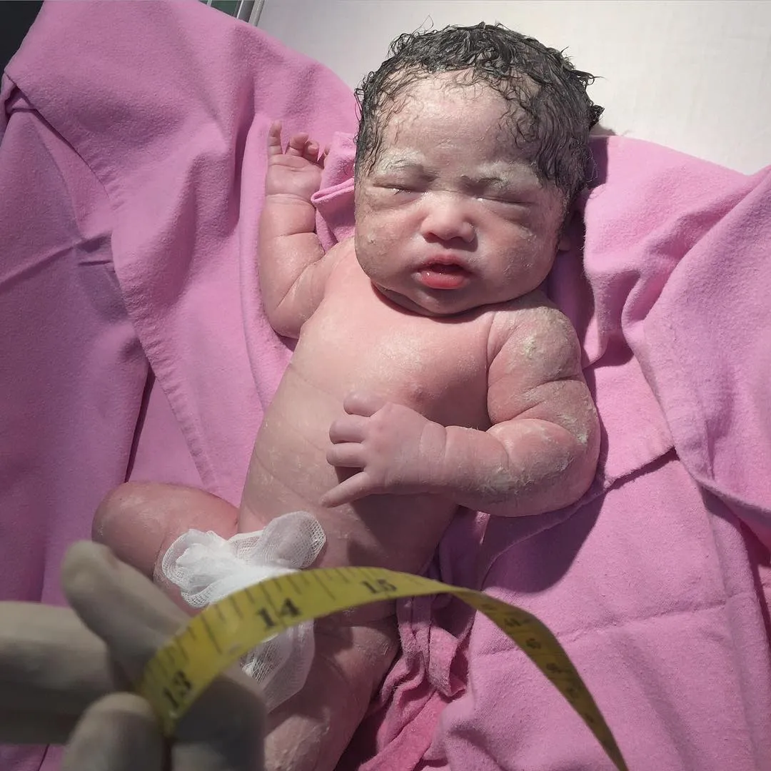 Oki Setiana Dewi menuliskan arti nama putri keduanya. ©Instagram/okisetianadewi