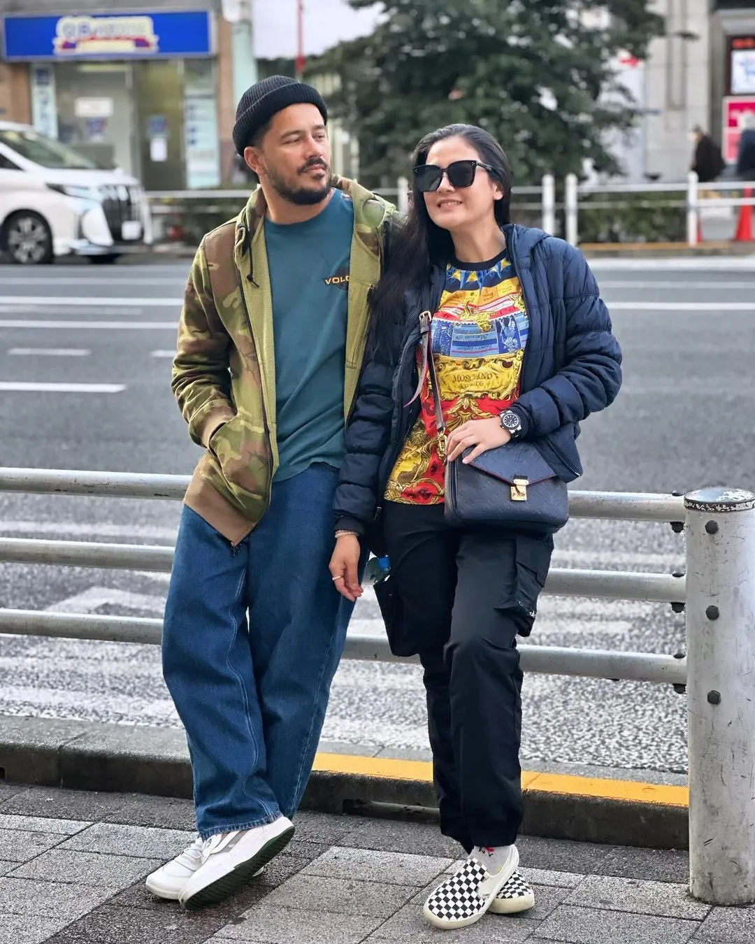 Potret Fathir Muchtar dan Fera Feriska di 18 Tahun Pernikahan (Credit: Instagram/f.muchtar360/_feraferiska_)