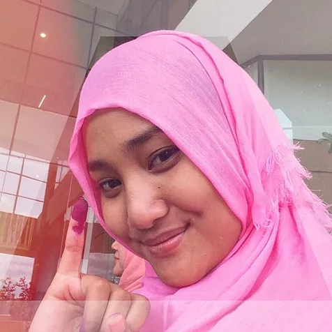 Salam kelingking Fatin @ Twitter/FatinSL