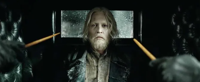 Aktor seribu wajah Johnny Depp sebagai aktor antagonis. (Warner Bros)