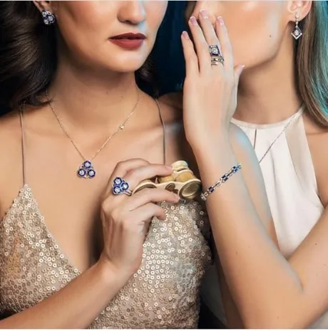 Perhiasan Azure Collection dari Mondial Anniversary. ?ONDIAL