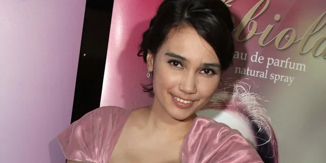 Kami sudah resmi bercerai