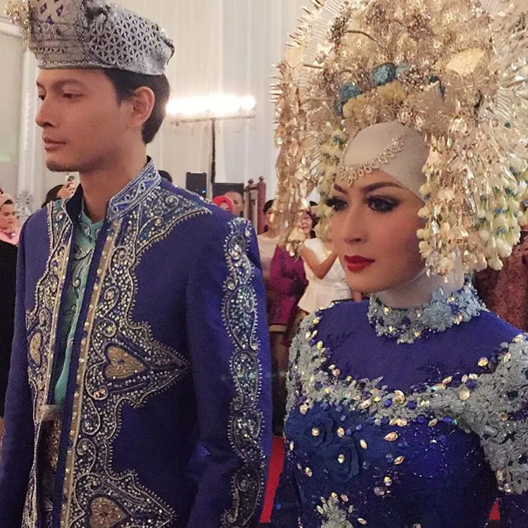 Adat Minang di pernikahan Fedi, sangat disukai oleh Zaskia © Koleksi Pribadi