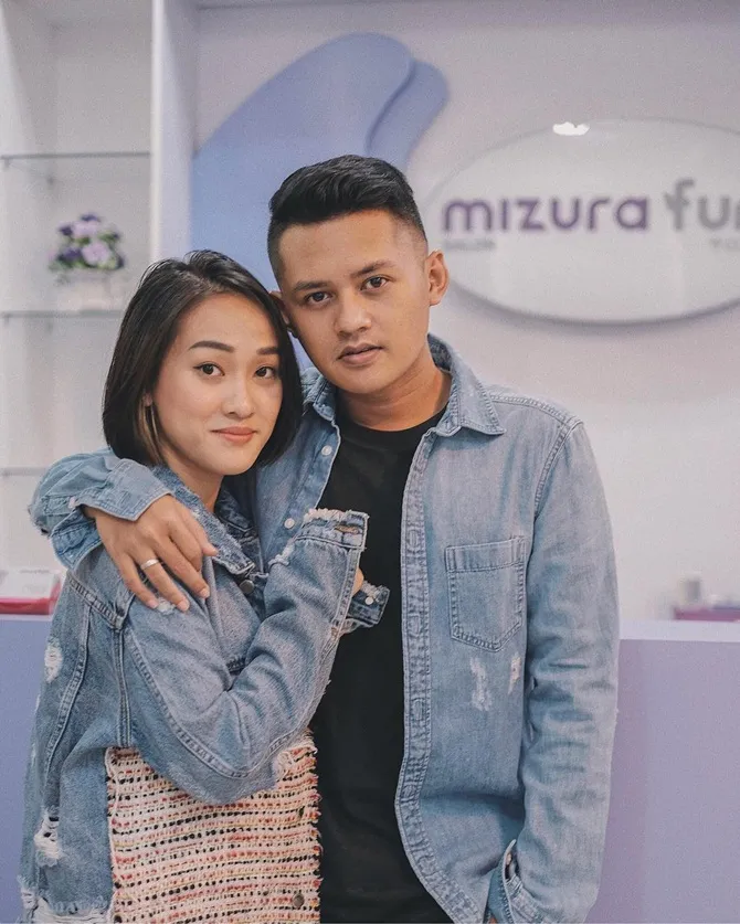 Felly Young dan Mario menikah di bulan Februari lalu (credit: instagram.com/fellyyoung21)