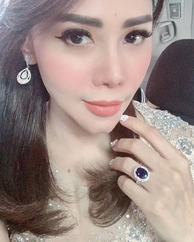 Femmy Permatasari © Instagram.com/femmypermatasari/