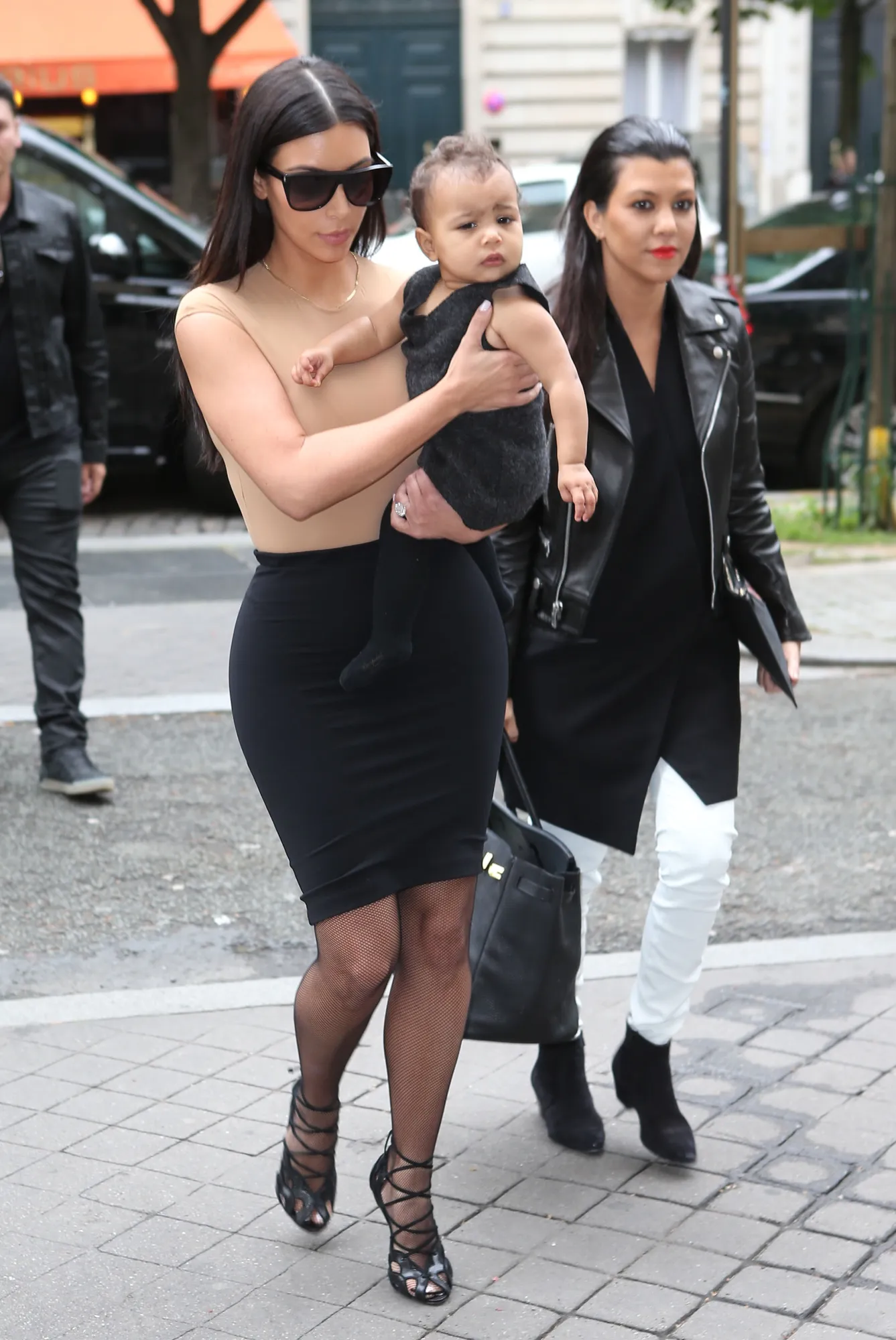 Kim tahu benar bagaimana cara agar North West jadi pusat perhatian ©fameflynet.com