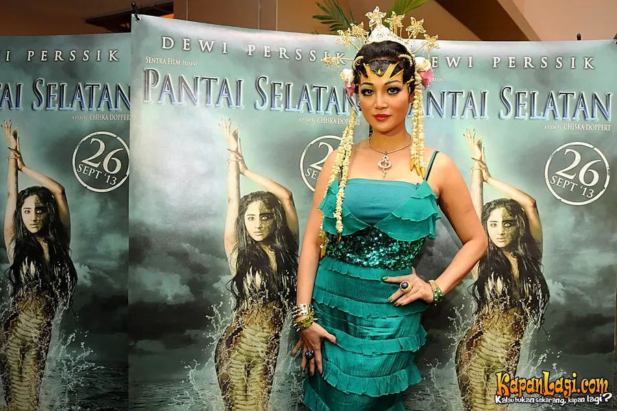 Fifie bermain bersama Depe di PANTAI SELATAN @Kapanlagi.com®