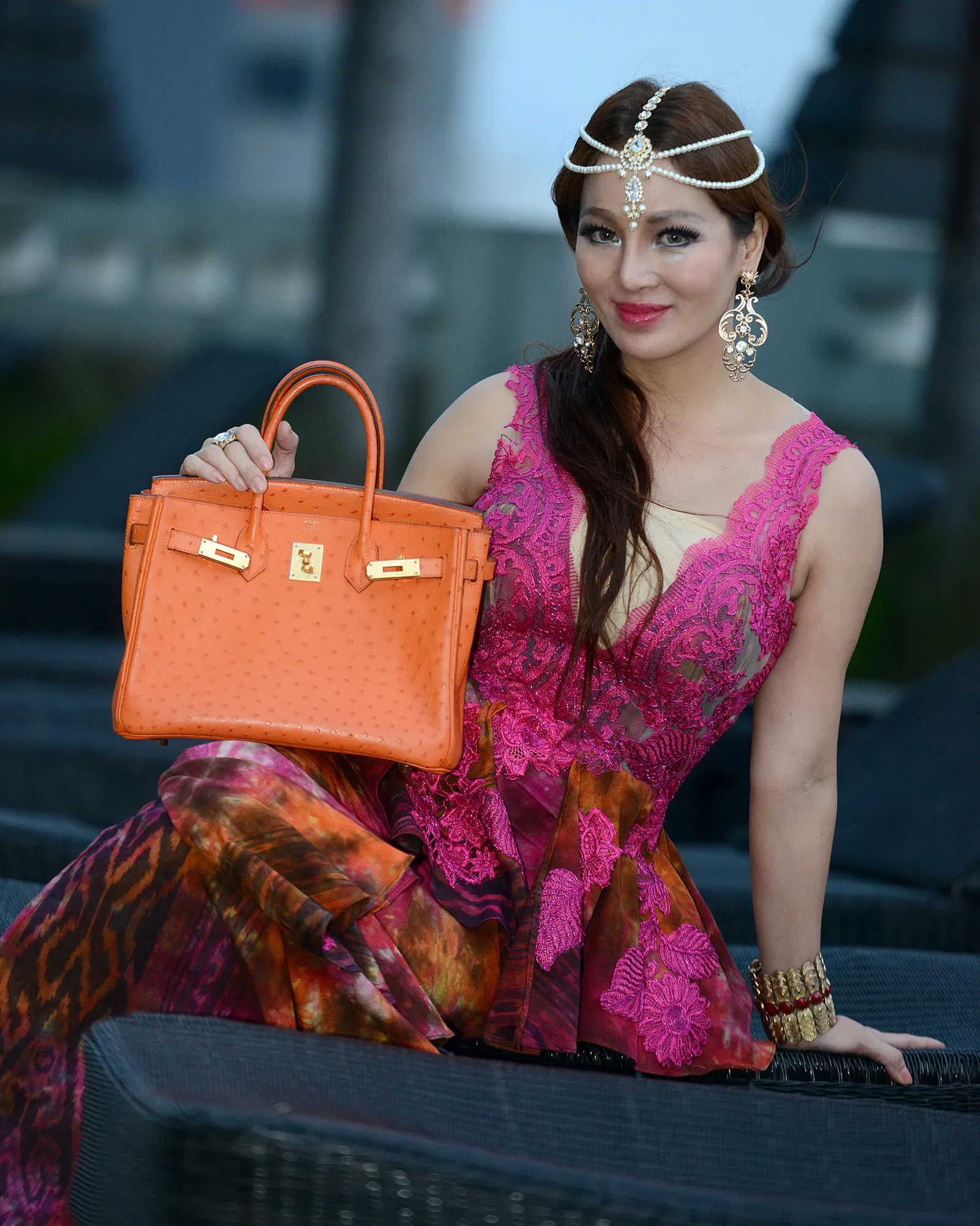 Fifie Buntaran suka model tas klasik ©KapanLagi.com/Bambang E Ros