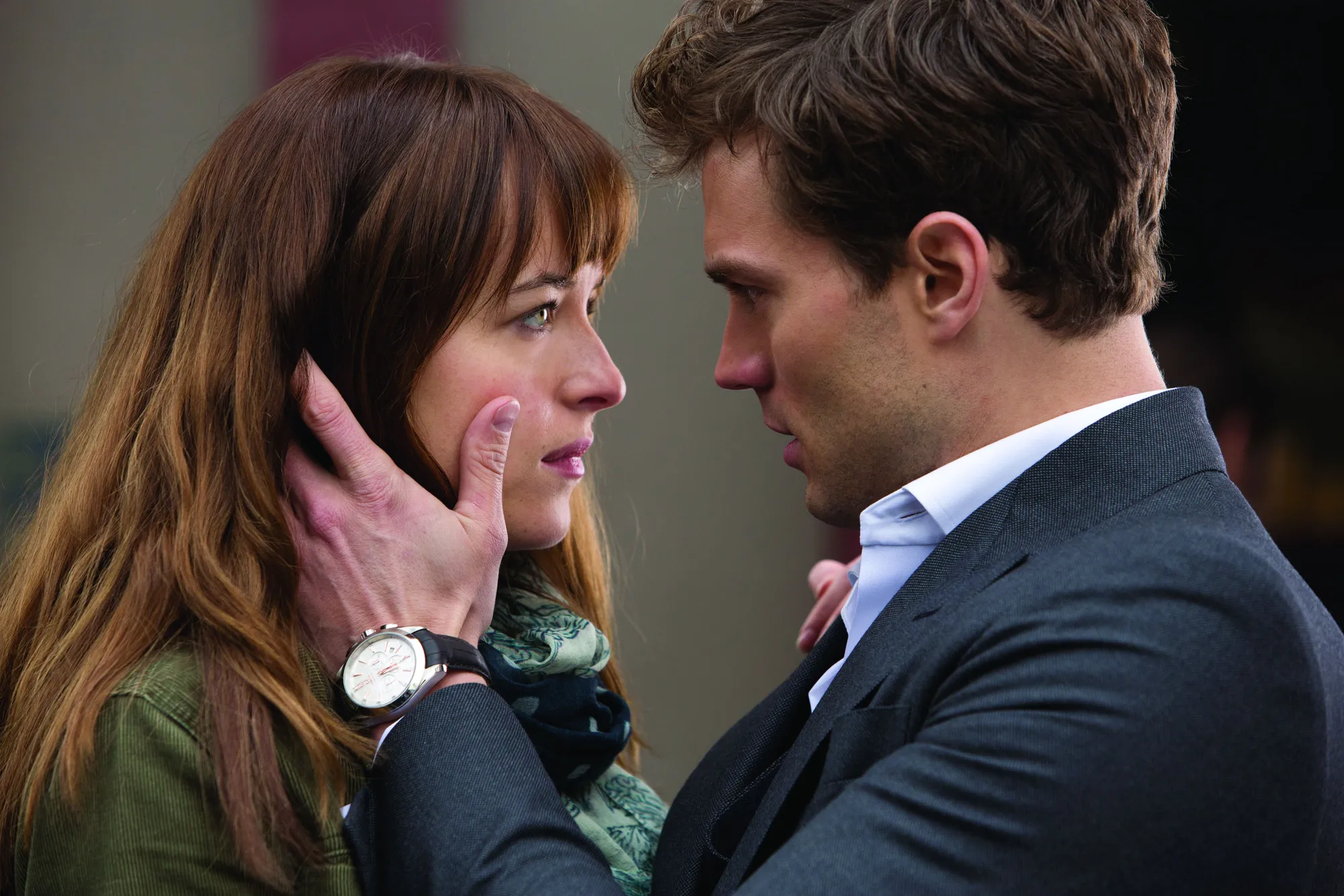 Jamie dan Dakota sebagai Christian Grey dan Ana Steele © UNiversal Pictures