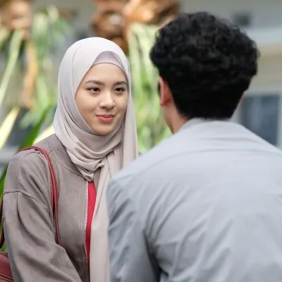 Film "Kupilih Jalur Langit" Resmi Tayang, Kisah Zee Asadel dan Emir Mahira Tuai Perhatian