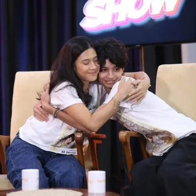 Film 'Esok Tanpa Ibu': Kehilangan Figur Ibu di Tengah Konflik Keluarga dan Teknologi AI