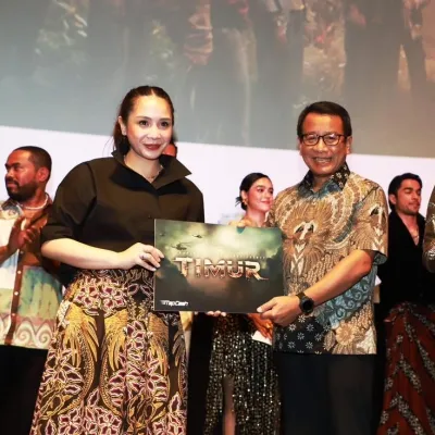 Film TIMUR Resmi Tayang Perdana, Gala Premiere Dihadiri Nagita Slavina hingga Iko Uwais