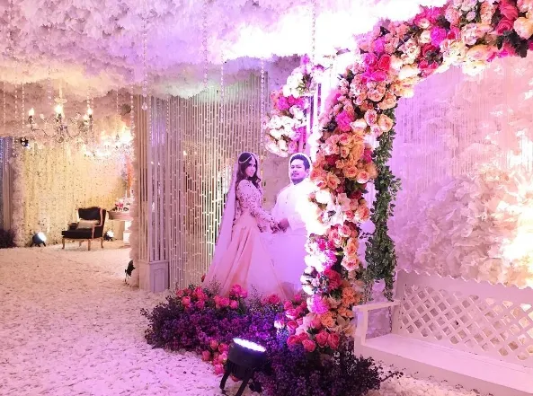 Fiona menikah di Hotel Aryaduta, Medan ©instagram/widyaakusuma