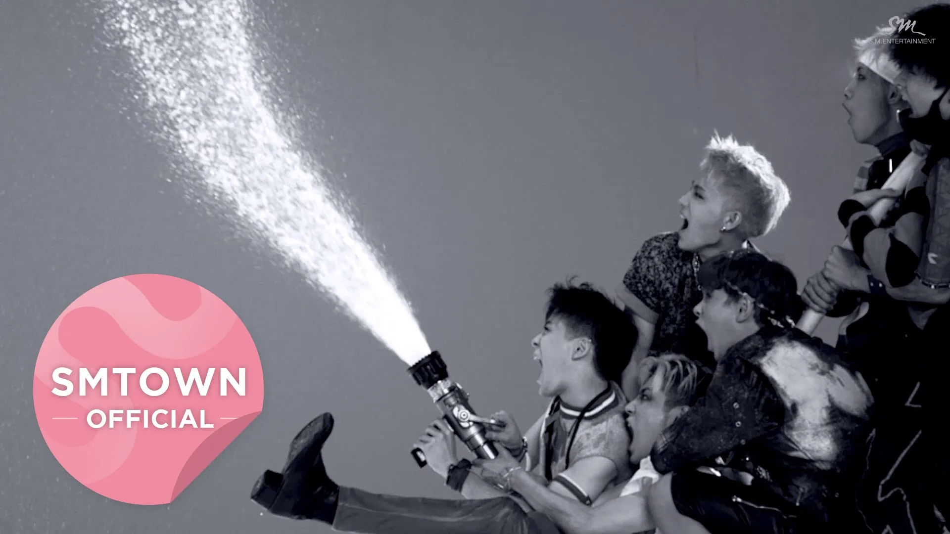 Contohnya nih Firetruck-nya NCT127 © SM