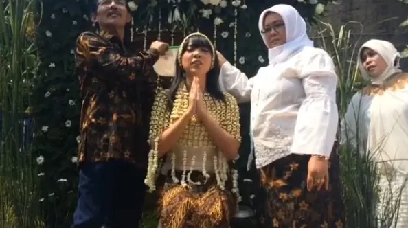 Fitri Tropica @fitrop