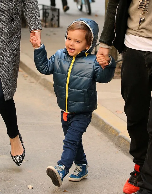 Flynn Bloom @ dailymail.co.uk